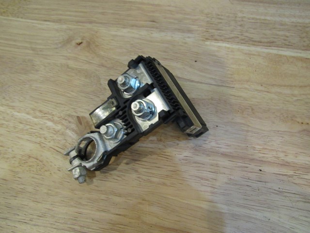 2015 Nissan 370z Nismo Positive Battery Terminal