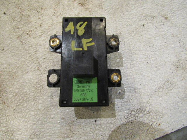 2008 Audi A8 Front LH Driver Seat Adjustment Switch 4E0 959 777
