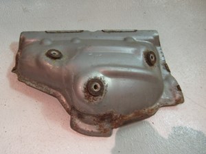 08 09  Infiniti G37 Coupe LH Driver Exhaust Manifold Heat Shield