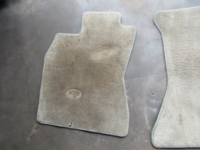 2006 Infiniti G35 Coupe Floor Mat Set