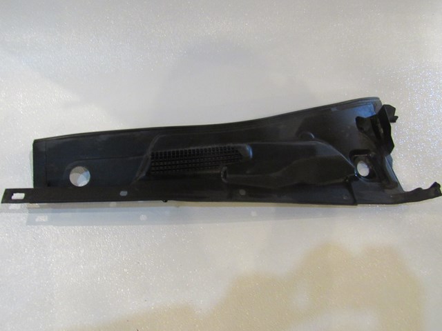 2004 Infiniti M45 LH Driver Wiper Cowl 66863 CR900