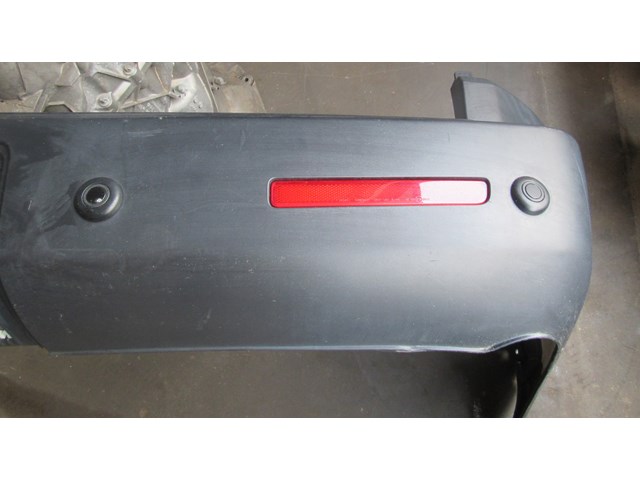 2006 Land Rover LR3 Rear Bumper w/Park Assist - See Photos