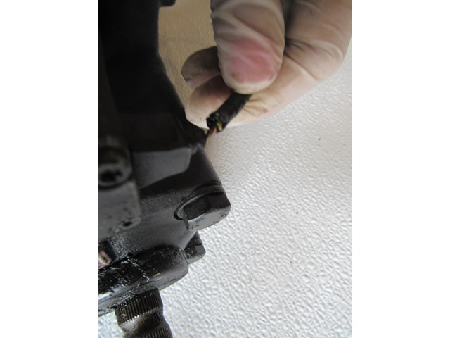 2000 BMW M5 Hydro Steering Pinion Gear Box Servotronic Unit OEM 2228851