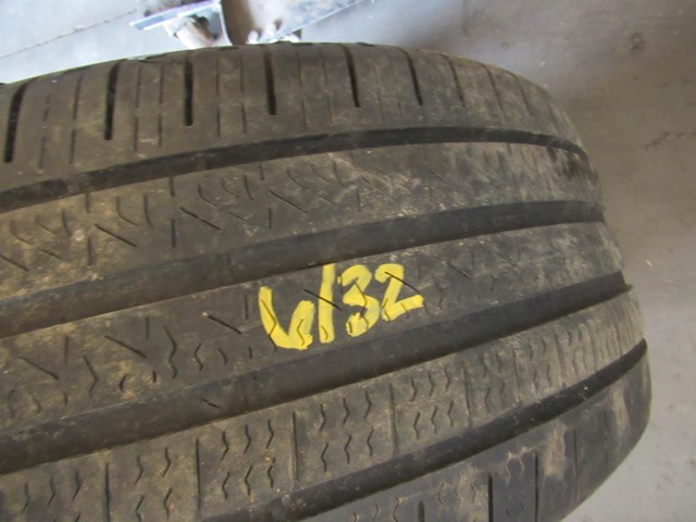 1-Pirelli Cinturato Strada All Season 235/45 R18 Tire w/6/32 Tread