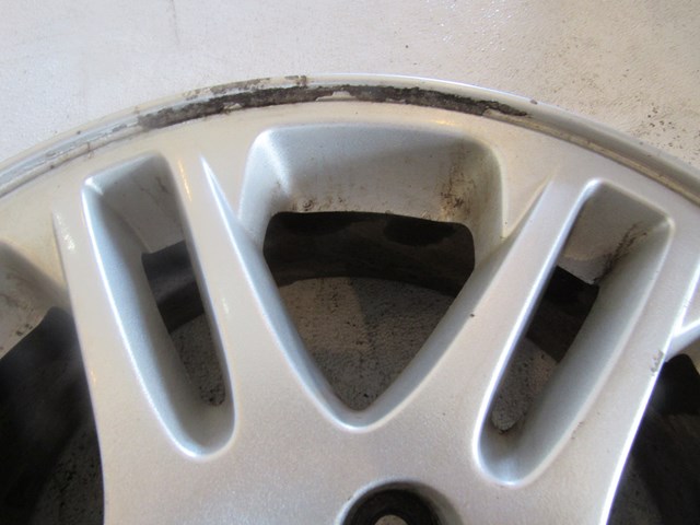 2004 Subaru Forester XT 16 Inch Wheel-Alloy