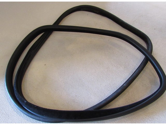 2005 Land Rover LR3 Hatch Body Seal