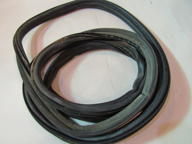 2005 Land Rover LR3 Hatch Body Seal