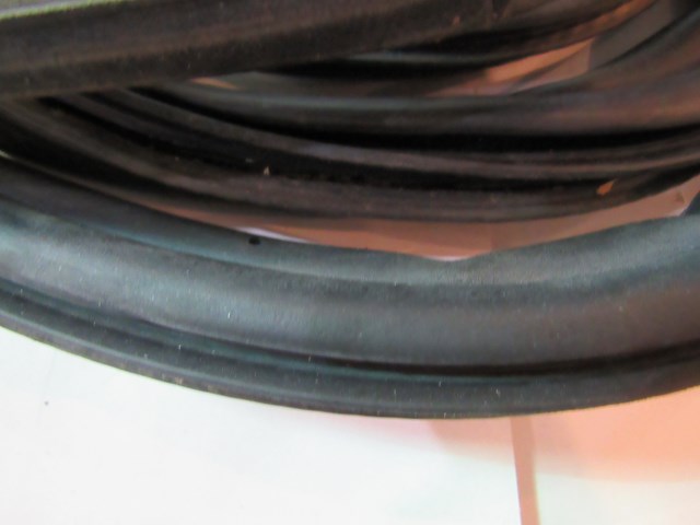 2005 Land Rover LR3 Hatch Body Seal