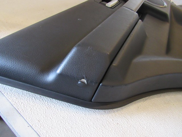 2005 Land Rover LR3 HSE Rear LH Driver Door Panel