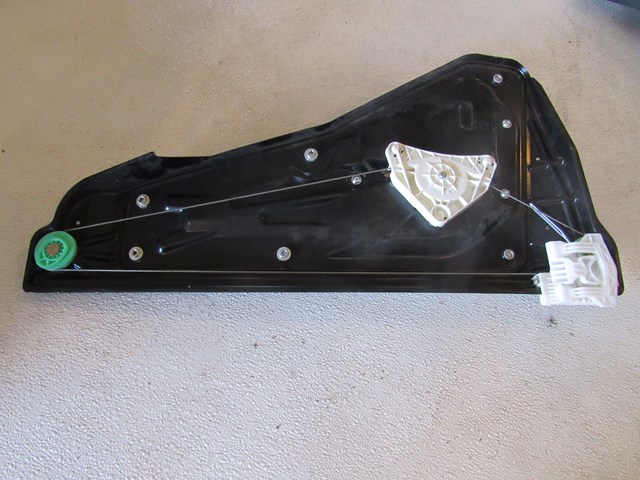 2005 Land Rover LR3 Rear RH Passenger Window Motor & Reg 