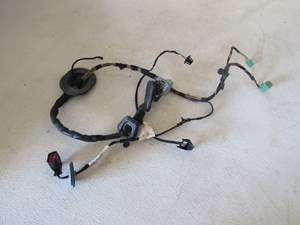 2005 Land Rover LR3 Rear LH Driver Door Wiring YMM502152C