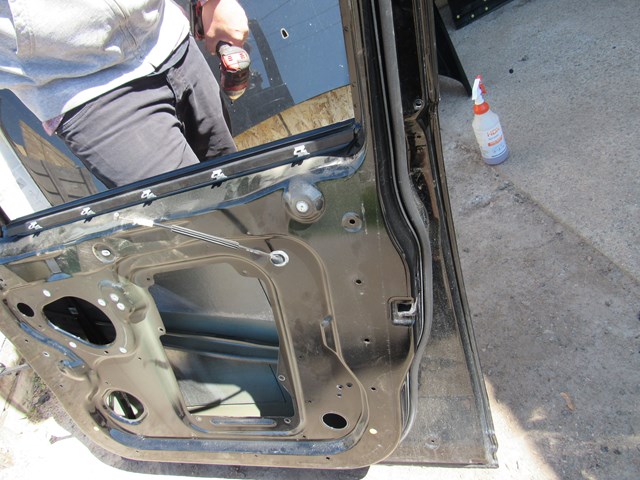 2005 Land Rover LR3 Front RH Passenger Door READ Details
