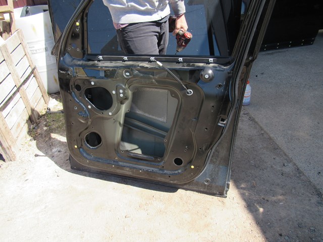 2005 Land Rover LR3 Front RH Passenger Door READ Details