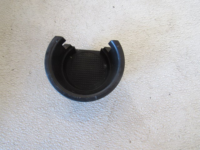 2005 Land Rover LR3 Rear Cup Holder Insert FWW500070