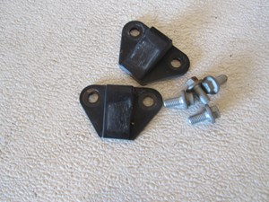 2005 Land Rover LR3 Hatch Strikers