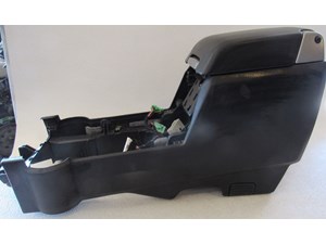 2005 Land Rover LR3 Center Console-See Photos