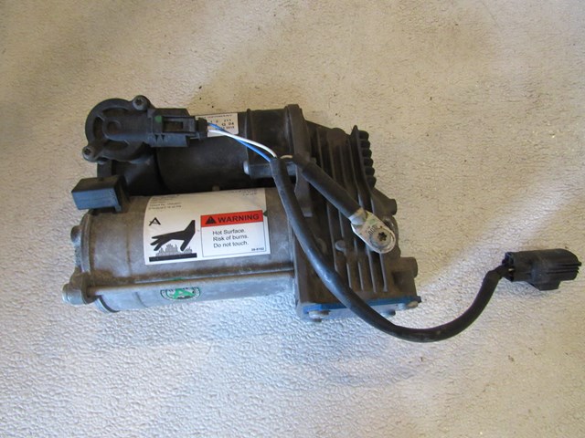 2005 Land Rover LR3 Air Ride Compressor 
