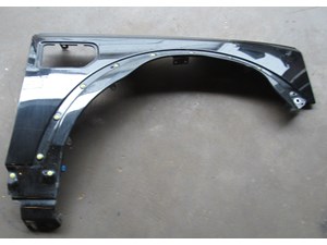 2005 Land Rover LR3 RH Passenger Fender Black NICE!