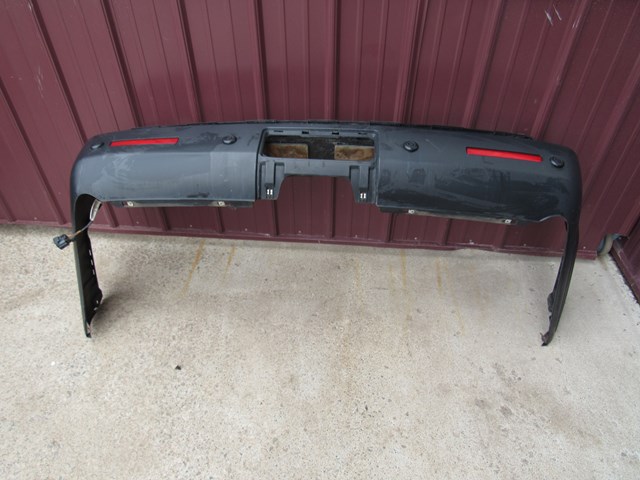 2005 Land Rover LR3 Rear Bumper w/ Park Assist Sensors