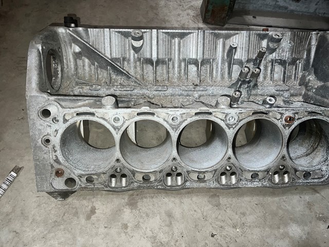 2007 BMW M6 E63 Engine Cylinder Block S85 5.0L V10 BMW M5 OEM