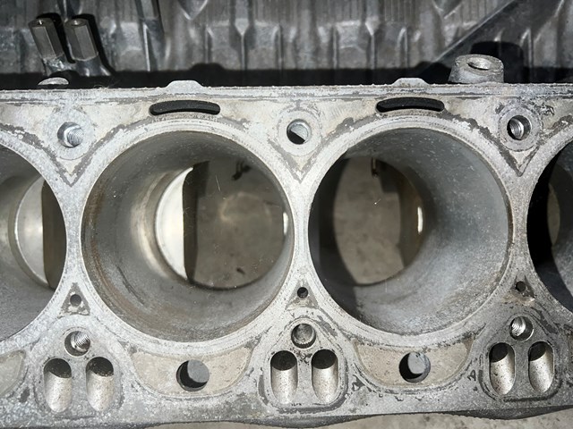 2007 BMW M6 E63 Engine Cylinder Block S85 5.0L V10 BMW M5 OEM