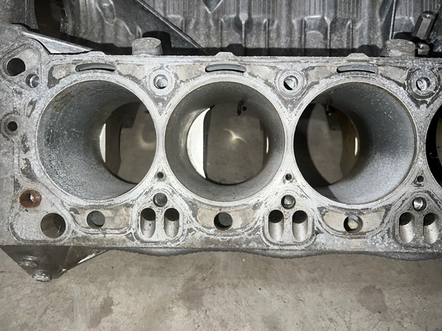 2007 BMW M6 E63 Engine Cylinder Block S85 5.0L V10 BMW M5 OEM
