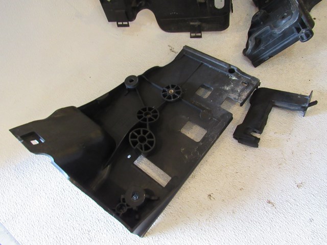 2005 Land Rover LR3 Brake Master & ABS Pump Base Surround Trim