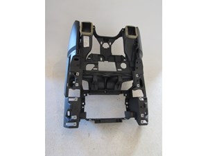 2005 Land Rover LR3 Center Dash Section w/Ducting