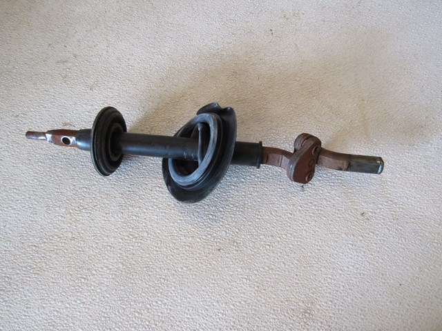 2005 Land Rover LR3 Intermediate Steering Shaft