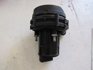 2005 BMW M3 E46 Secondary Air Pump OEM 7832044