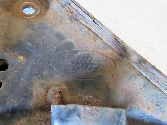 2005 Land Rover LR3 Front LH Driver Upper Control Arm