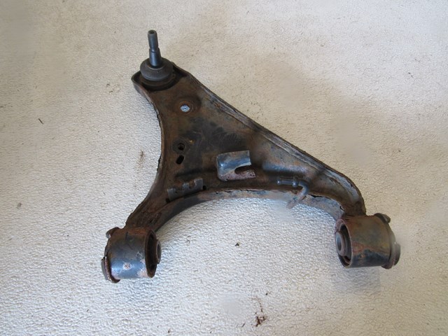 2005 Land Rover LR3 Front LH Driver Upper Control Arm