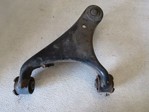 2005 Land Rover LR3 Front LH Driver Upper Control Arm
