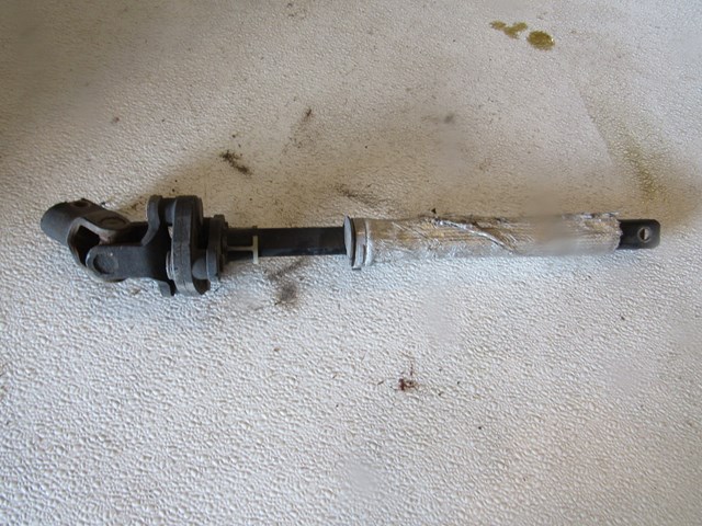 2005 Land Rover LR3 Intermediate Steering Shaft