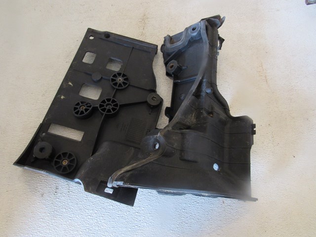 2005 Land Rover LR3 Brake Master & ABS Pump Tray DWM500041 & DWM500021
