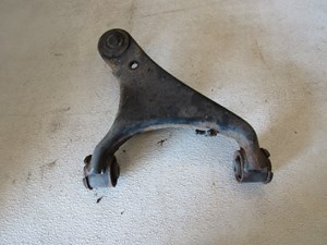 2005 Land Rover LR3 Front RH Passenger Upper Control Arm