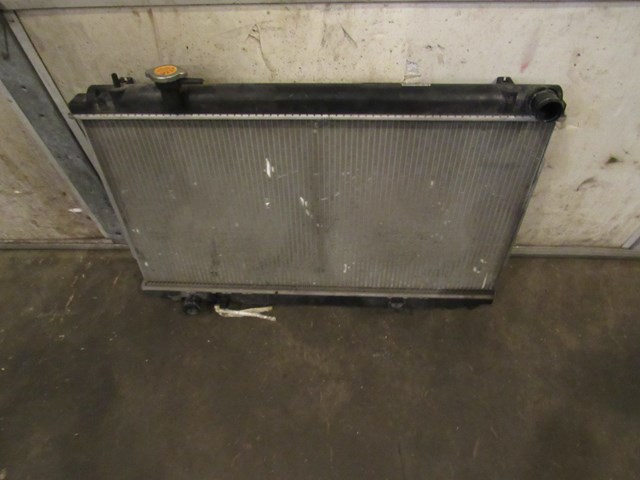 2003 Nissan 350z MT Radiator- 1 MIssing Pin