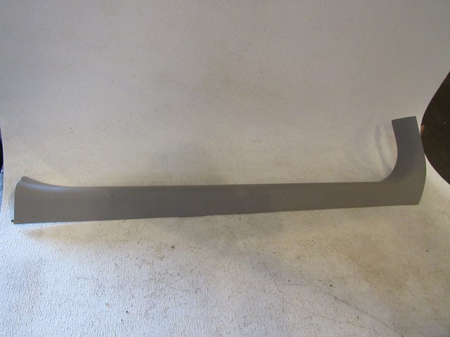 2009 Infiniti G37 Coupe LH Driver Door Sill Trim-STONE