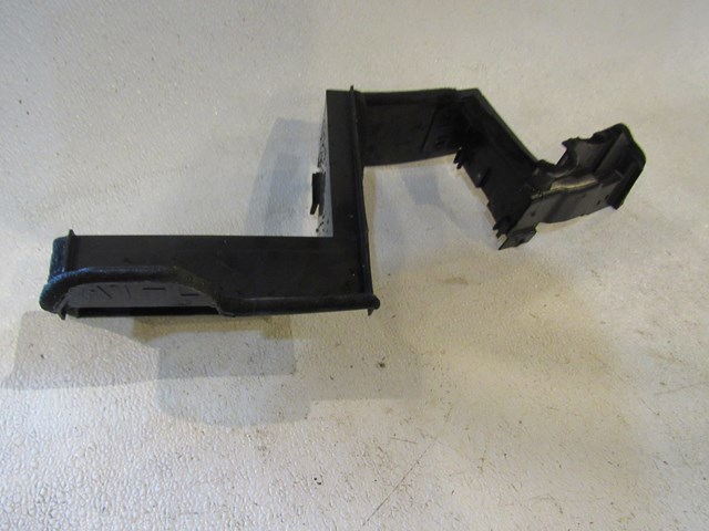 2008 Infiniti G35 Sedan LH Driver Radiator Air Duct