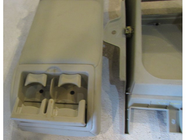 2008 Infiniti G35 Sedan Rear Armrest with Pass Through Panel