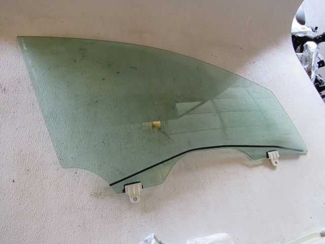 2008 Infiniti G35 Sedan Front RH Passenger Door Glass