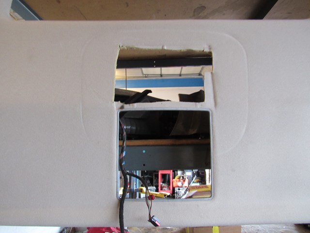 2005 Land Rover LR3 Headliner - See Details for shipping