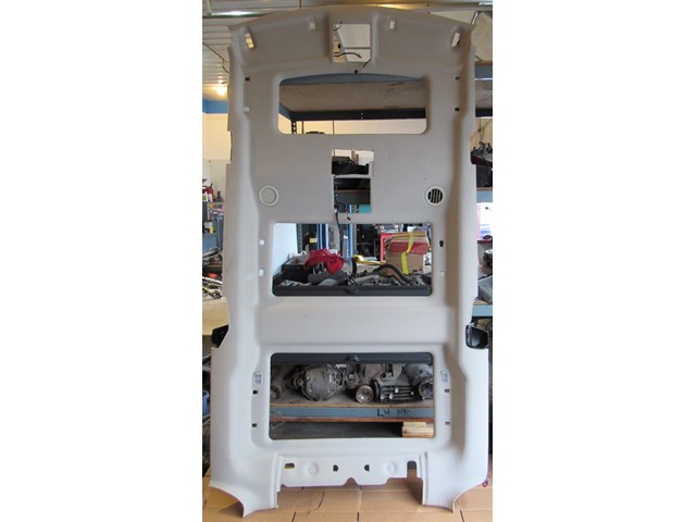 2005 Land Rover LR3 Headliner - See Details for shipping