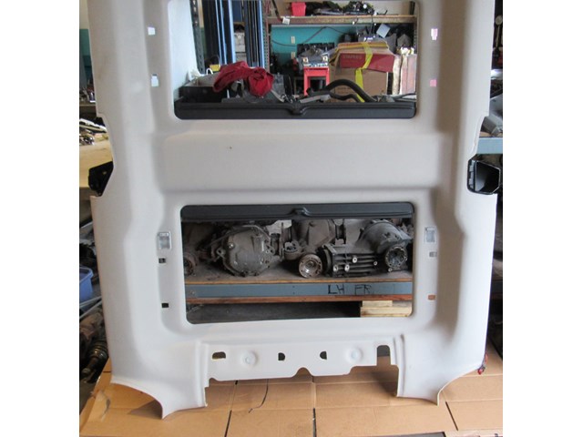 2005 Land Rover LR3 Headliner - See Details for shipping