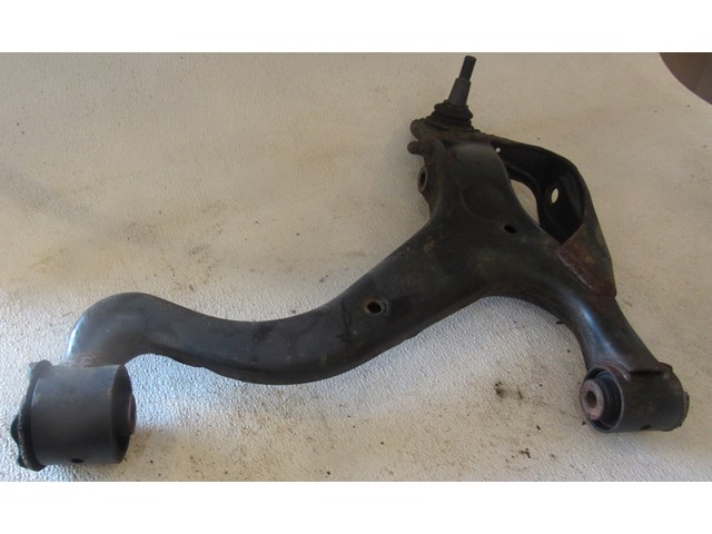 2005 Land Rover LR3 Front RH Passenger Lower Control Arm