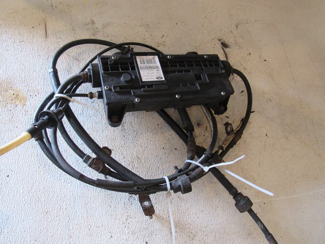 2005 Land Rover LR3 Emergency Brake Actuator SNF500025