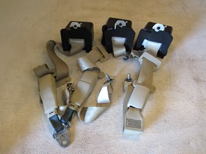 2008 Infiniti G35 Sedan Rear Seat Belt & Buckle Set-Wheat