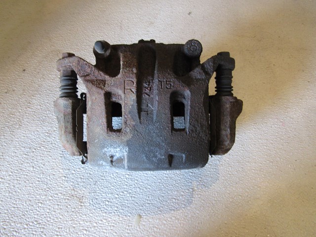 2008 Infiniti G35 Sedan Front RH Passenger Caliper