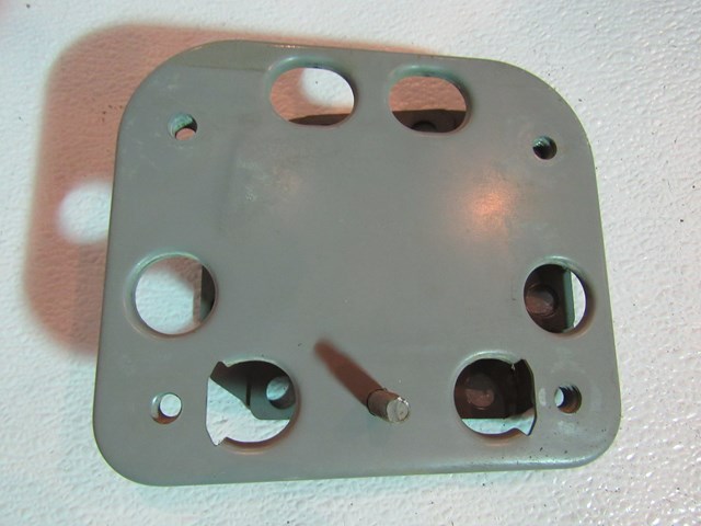 2006 Nissan 350z Rear LH Bumper Reinforcement Mount 85211 CD110