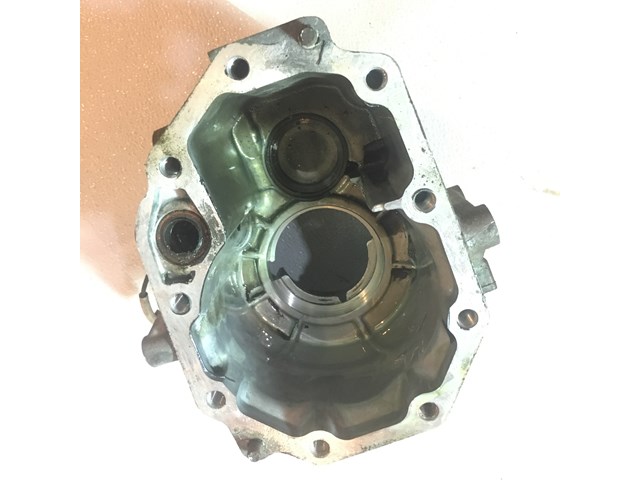 2008 Subaru WRX Transmission Case Center Diff Housing
